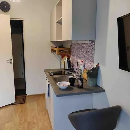 Koigi Mugavustega Soodne Stuudiokorter Apartment Parnu